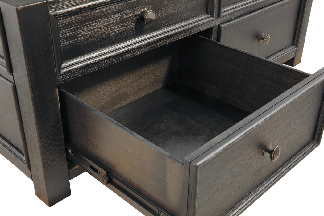 Tyler Creek Occasional Table Set